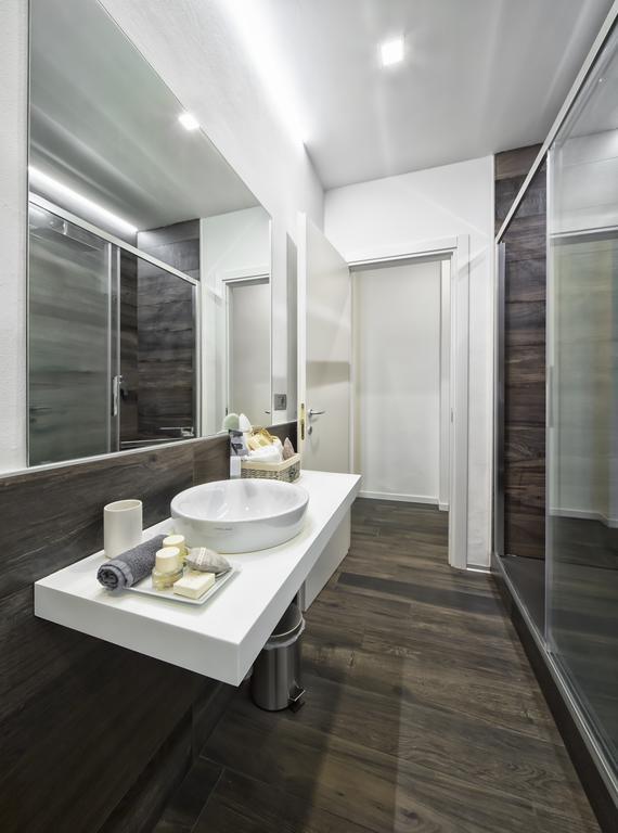 Suite Vogue Luce Voghera Exterior foto